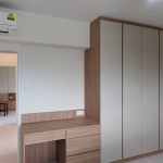 Built-in wardrobe with an integrated dressing table
